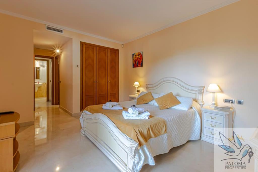 Apartment 2 Bdr With Heated Pool & Jacuzzi Benalmádena