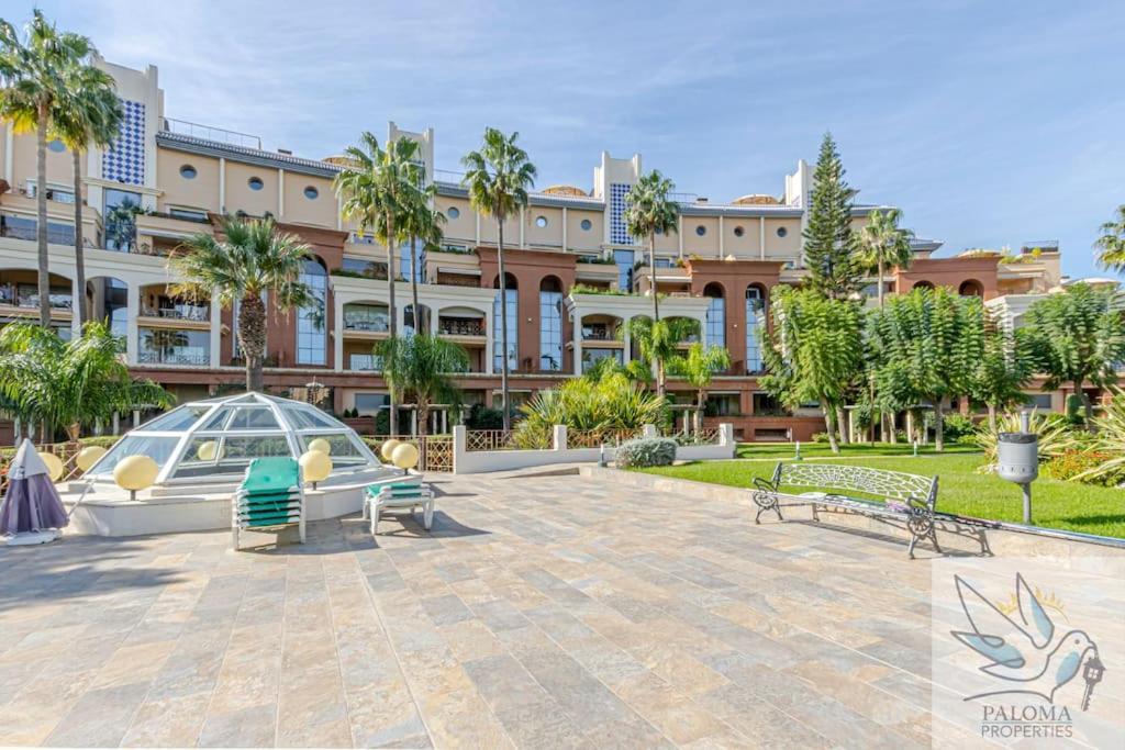 Apartment 2 Bdr With Heated Pool & Jacuzzi *